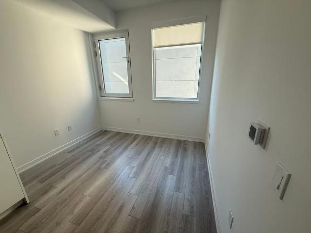 For Lease 238 simcoe Street Unit# 702, Toronto, Ontario