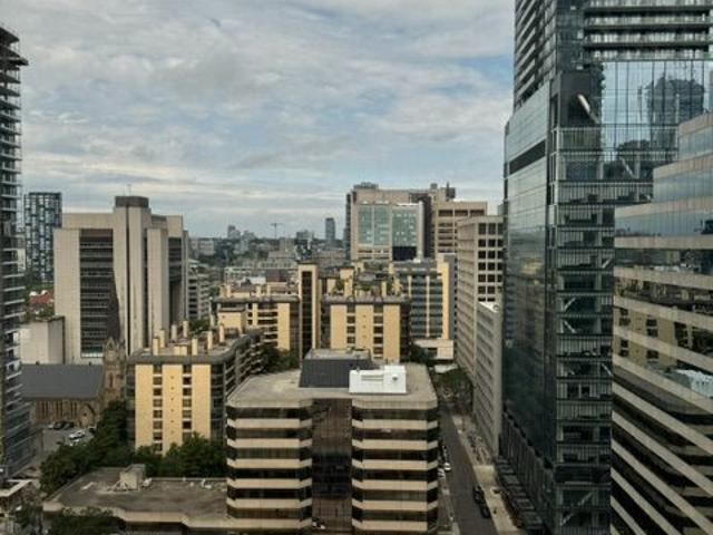 For Lease 238 Simcoe Street Unit# 1802, Toronto, Ontario
