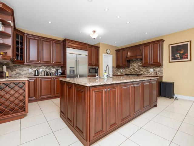 For Lease 2395 Lyndhurst Drive, Oakville, Ontario