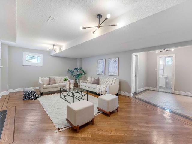 For Lease 239 Country Lane, Barrie, Ontario