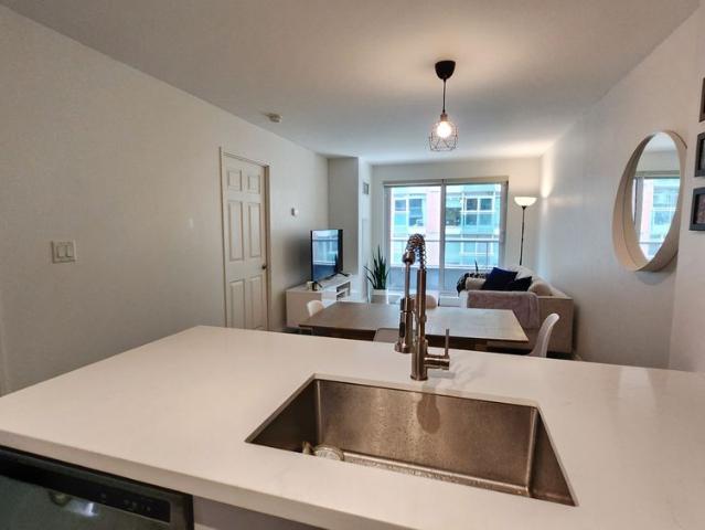 For Lease 230 King Street Unit# 511, Toronto, Ontario