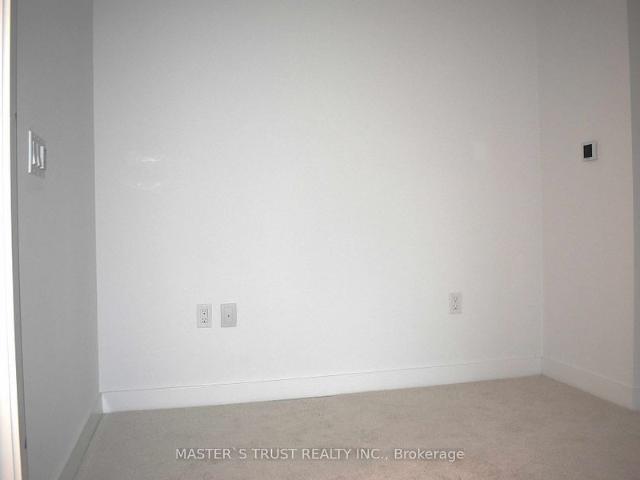 For Lease 230 Simcoe Street Unit# 1813, Toronto, Ontario