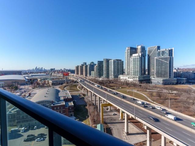 For Lease 231 Fort York Boulevard Unit# 1807, Toronto, Ontario