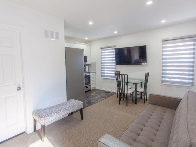 For Lease 231 Front Street Unit# UPPER, Orillia, Ontario