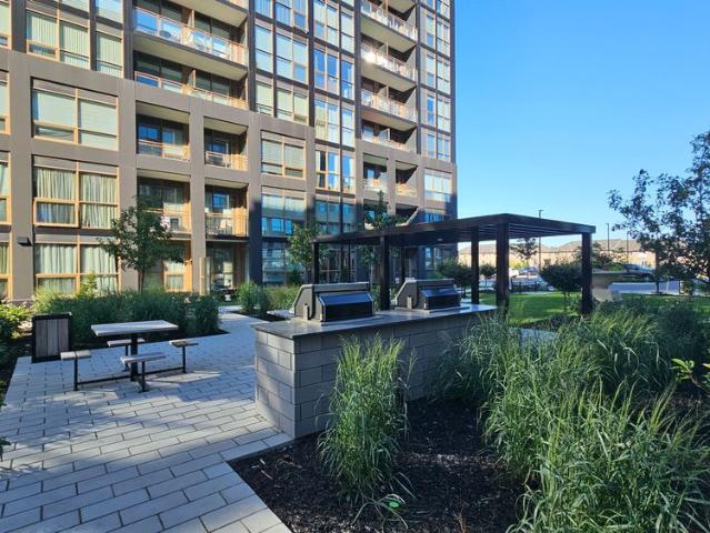 For Lease 2333 Khalsa Gate Unit# 212, Oakville, Ontario