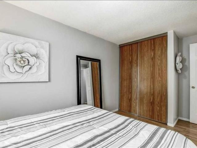 For Lease 2336 Malcolm Crescent, Burlington, Ontario