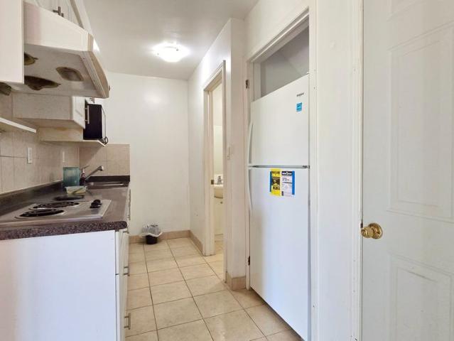 For Lease 233 Fairglen Avenue, Toronto, Ontario