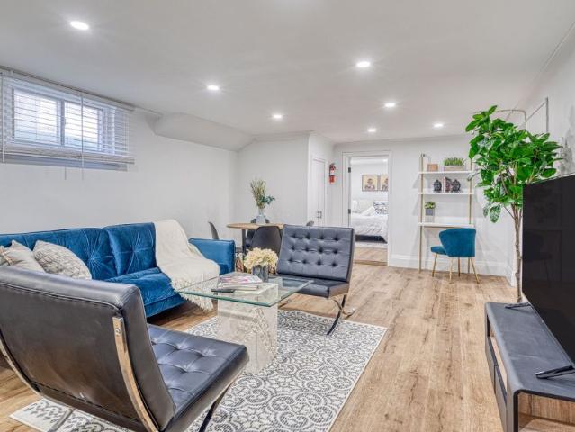 For Lease 23 Augusta Avenue Unit# 2, St. Catharines, Ontario