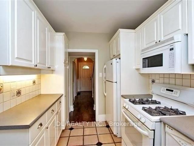 For Lease 23 Bowood Avenue, Toronto, Ontario