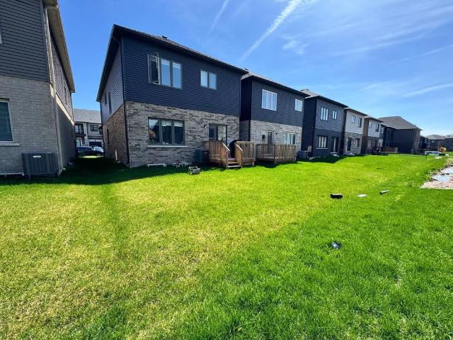 For Lease 23 Dennis Avenue, Brantford, Ontario