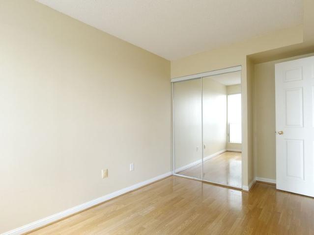 For Lease 23 Lorraine Drive Unit# 611, Toronto, Ontario