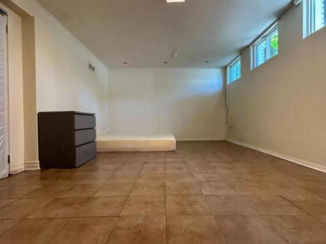 For Lease 23 Pineway Blvd Boulevard Unit# Bsmt Suite A, Toronto, Ontario