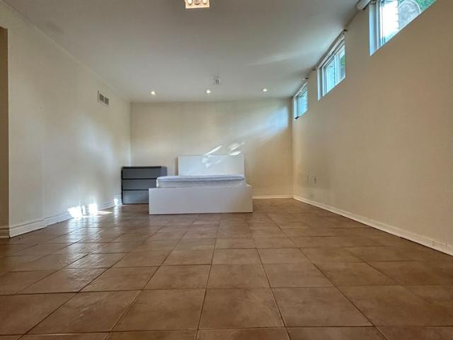For Lease 23 Pineway Blvd Boulevard Unit# Unit A bsmt, Toronto, Ontario