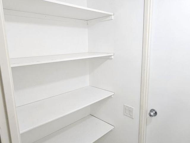For Lease 2460 Eglinton Avenue Unit# 1714, Toronto, Ontario