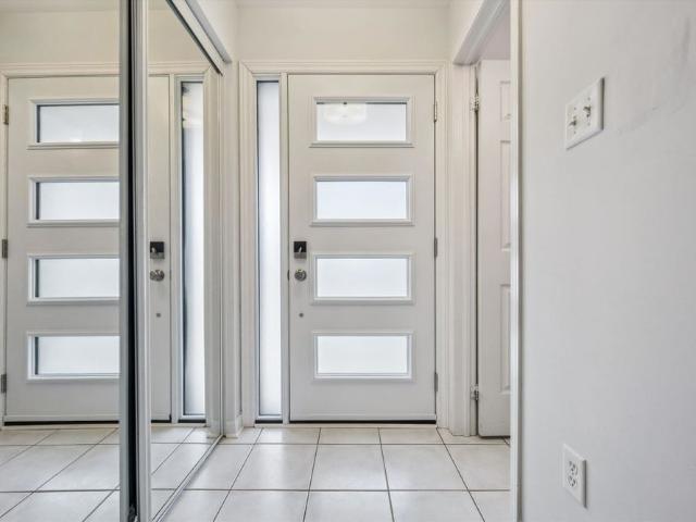 For Lease 2485 Wooden Hill Circle, Oakville, Ontario