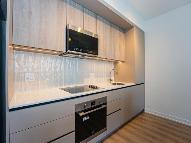 For Lease 2485 Eglinton Avenue Unit# 402, Mississauga, Ontario