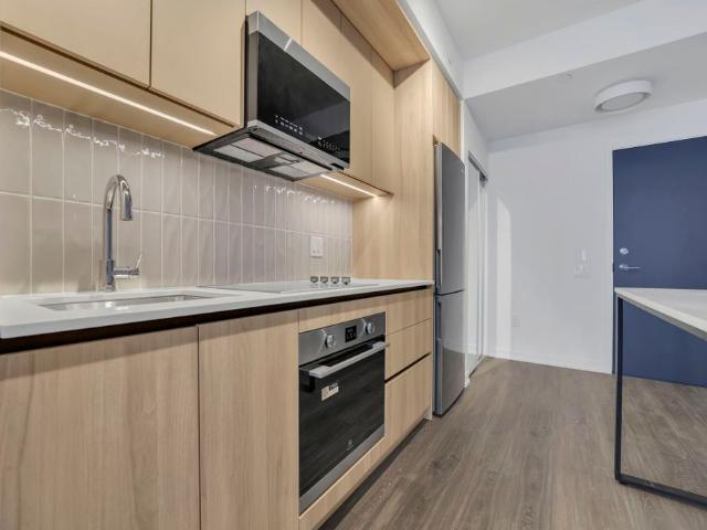 For Lease 2485 Eglinton Avenue Unit# 905, Mississauga, Ontario