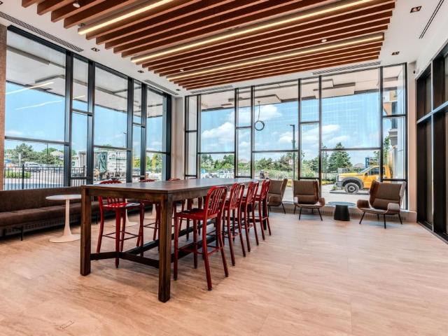 For Lease 2485 Eglinton Avenue Unit# 913, Mississauga, Ontario