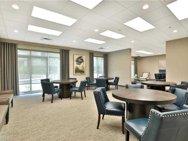 For Lease 2486 Old Bronte Road Unit# 423, Oakville, Ontario