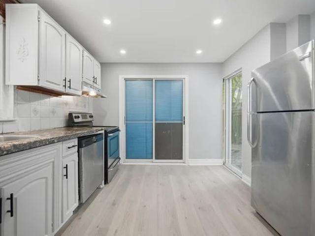 For Lease 249 Burnhamthorpe Road Unit# Main, Toronto, Ontario