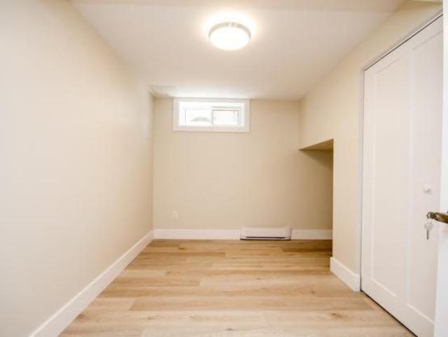 For Lease 2430 Iris Street Unit# B, Parkway Park Queensway Terrace S and Area, Ontario