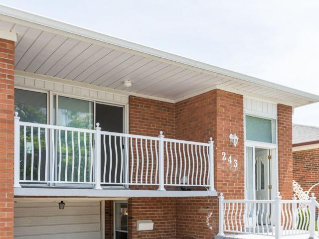 For Lease 243 Apache Trail Unit# Upper, Toronto, Ontario