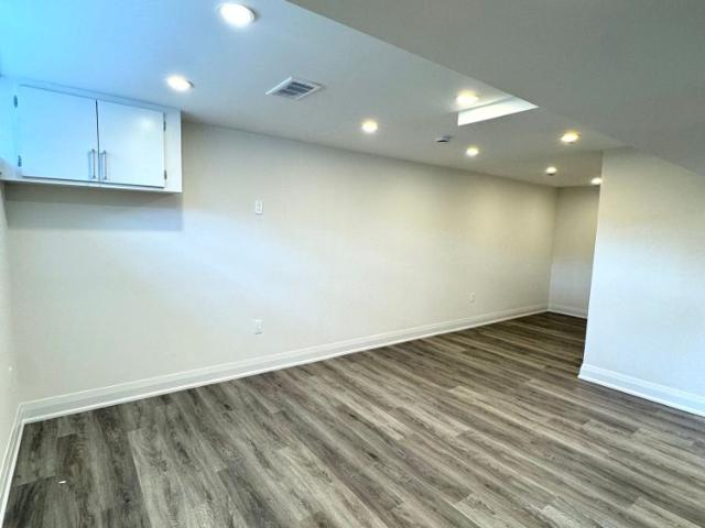 For Lease 24 Millburn Drive, Toronto, Ontario
