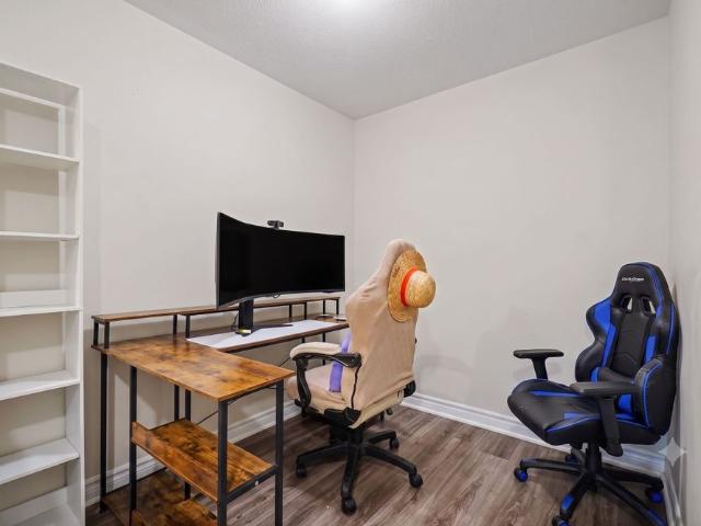 For Lease 256 Titanium Private Unit# B, Orleans Convent Glen and Area, Ontario