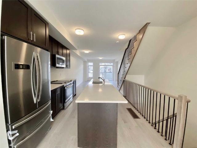 For Lease 2578 Castlegate Crossing N/A, Pickering, Ontario