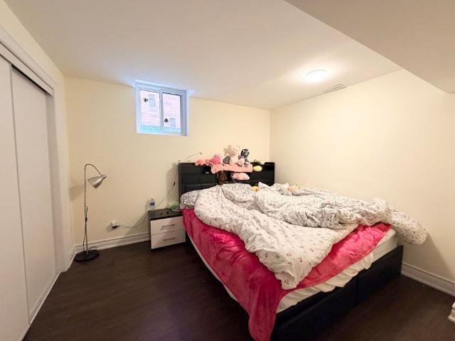 For Lease 2587 Credit Valley Road, Mississauga, Ontario