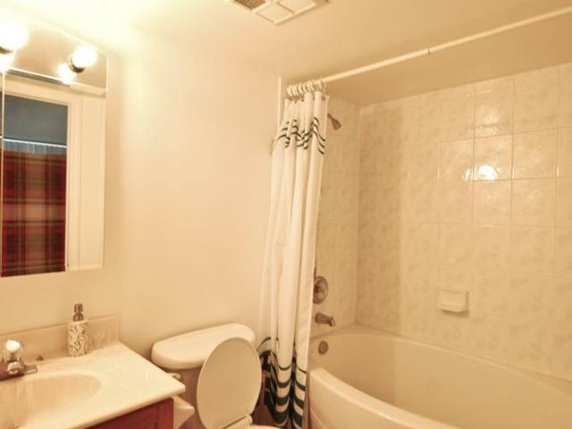 For Lease 2585 Erin Centre Boulevard Unit# 206, Mississauga, Ontario