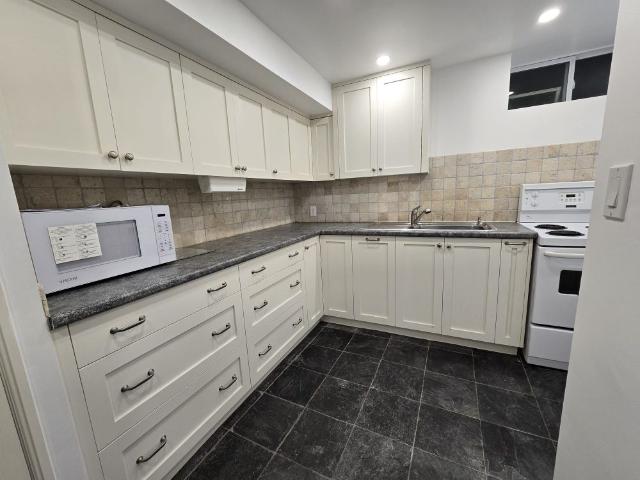 For Lease 2588 Lundigan Drive Unit# Bsmt, Mississauga, Ontario