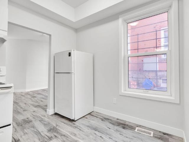 For Lease 259 Somerset Street Unit# 6, Lower Town Sandy Hill, Ontario