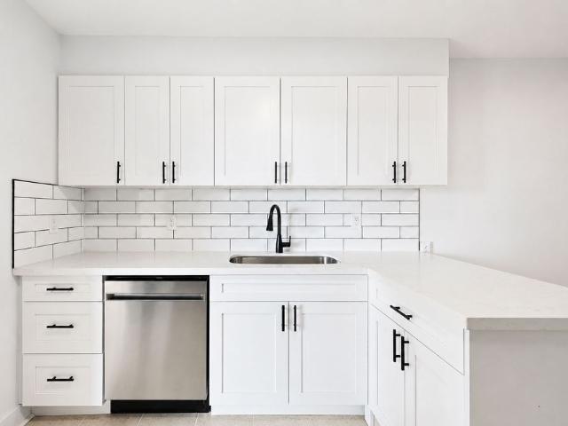 For Lease 2500 Bathurst Street Unit# 307, Toronto, Ontario