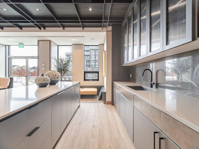 For Lease 2501 Saw Whet Boulevard Unit# 522, Oakville, Ontario