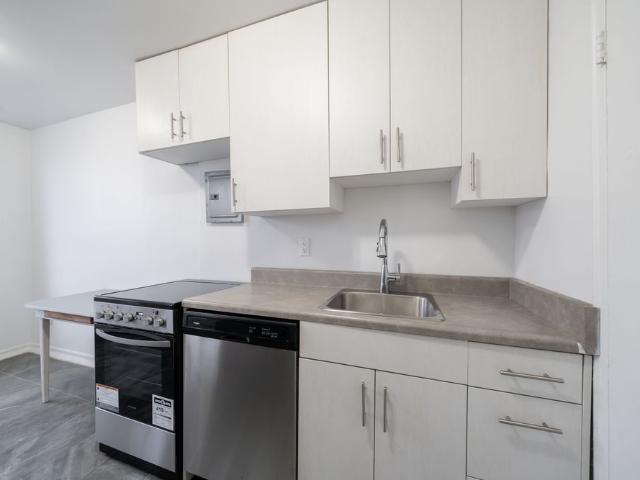 For Lease 2507 Eglinton Avenue Unit# 106, Toronto, Ontario