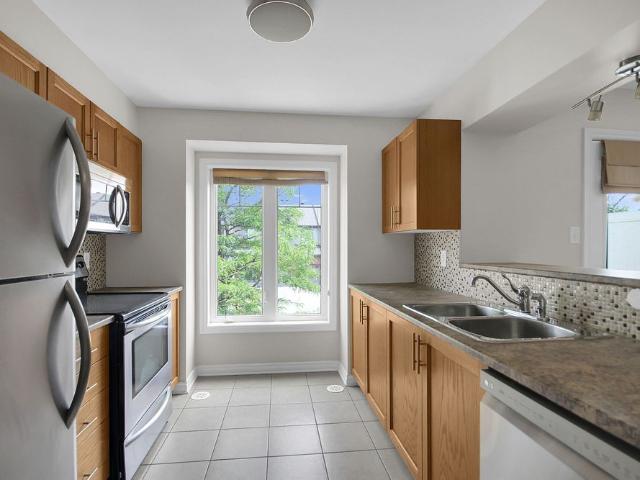 For Lease 2505 Waterlilly Way, Barrhaven, Ontario