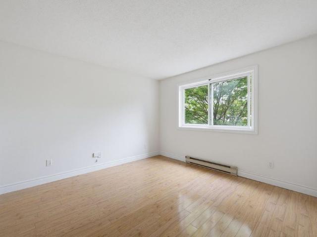 For Lease 250 Brittany Drive Unit# 207, Manor Park Cardinal Glen and Area, Ontario