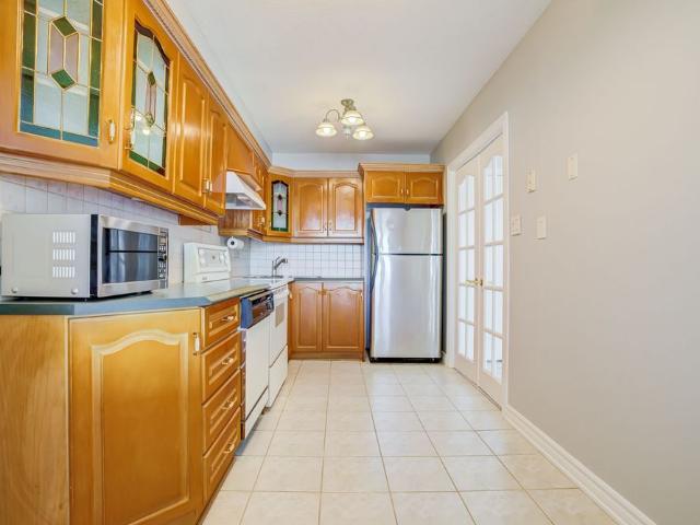 For Lease 250 Scarlett Road Unit# 206, Toronto, Ontario