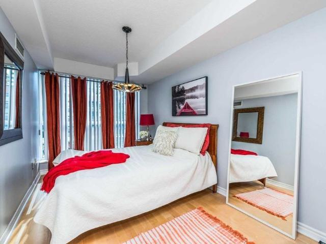 For Lease 250 Wellington Street Unit# 529, Toronto, Ontario