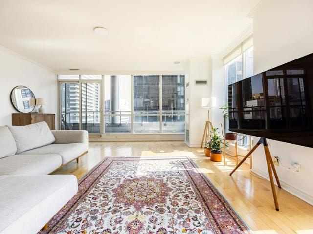 For Lease 250 Wellington Street Unit# PH40, Toronto, Ontario