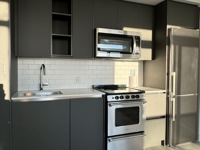 For Lease 251 Manitoba Street Unit# 2108, Toronto, Ontario