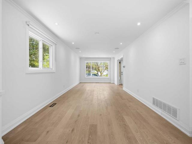 For Lease 251 Osmond Crescent, Newmarket, Ontario
