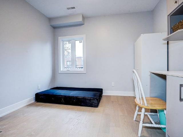 For Lease 252 Annette Street Unit# 4, Toronto, Ontario