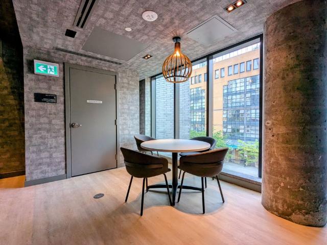 For Lease 252 Church Street Unit# 5110, Toronto, Ontario