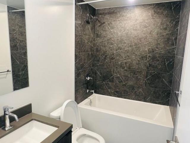 For Lease 252 Church Street Unit# 907, Toronto, Ontario