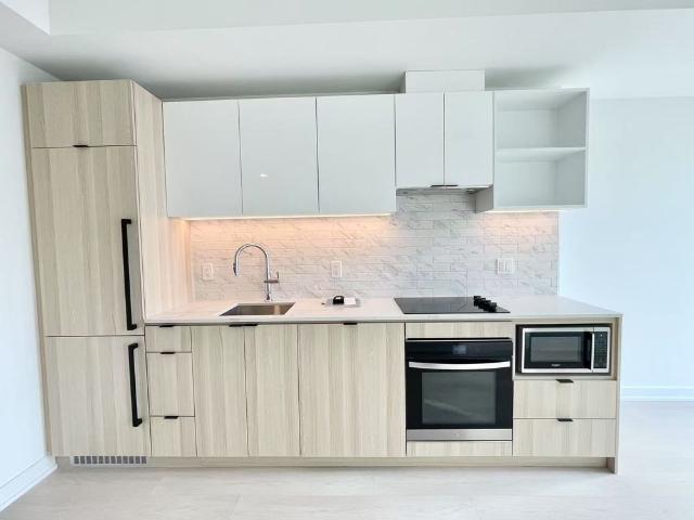 For Lease 252 Church Street Unit# 2112, Toronto, Ontario