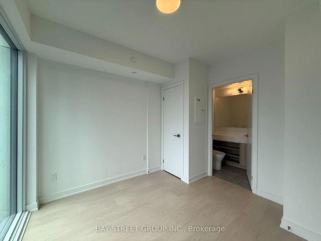 For Lease 252 Church Street Unit# 2812, Toronto, Ontario