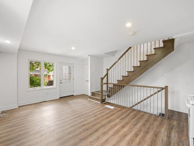 For Lease 253 Deschamps Avenue, Vanier and Kingsview Park, Ontario