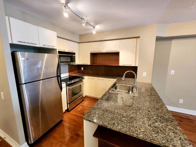 For Lease 25 Carlton Street Unit# 808, Toronto, Ontario